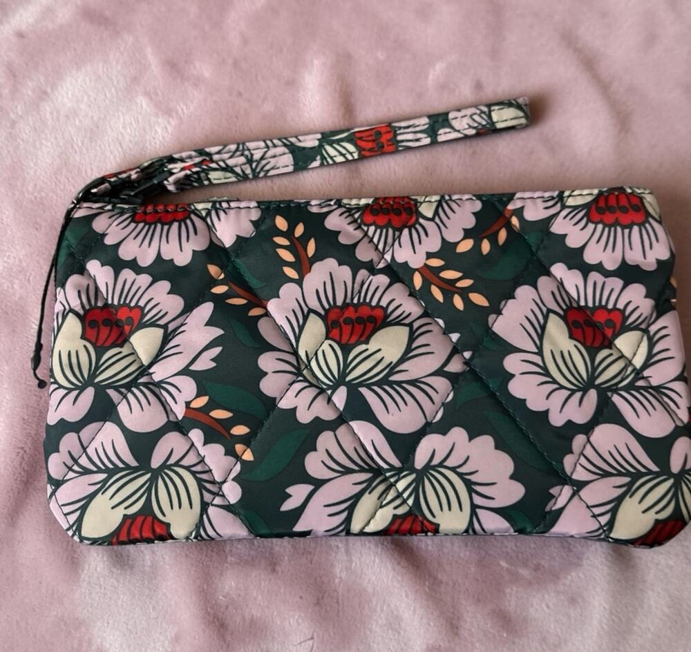 Vera Bradley Lotus Sea Moss Ultralight Essential Wristlet Wallet NWT Exact One